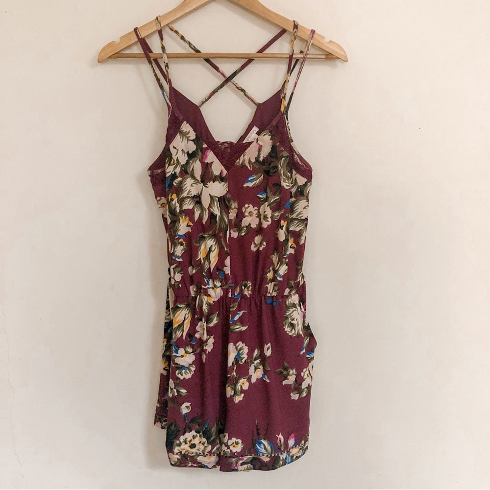 Xhilaration Floral Romper - Picture 3 of 10